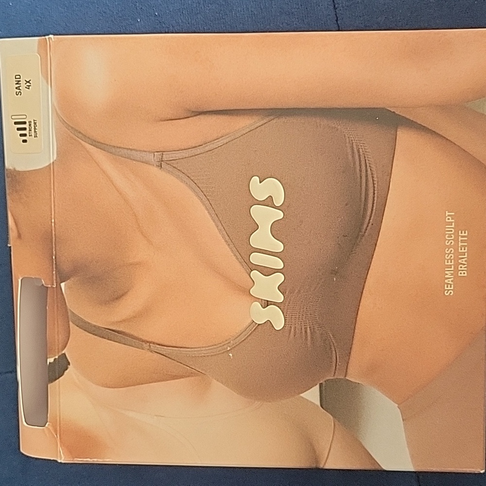 Skims Seamless Sculpt Bralette in Sand 4x